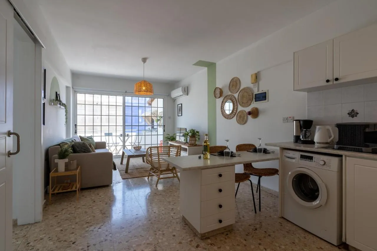 Blossom 1-Bedroom Apartment In Larnaca Cipro
